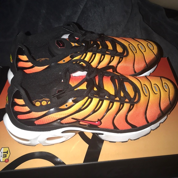 Nike Shoes - Air Max Plus (GS) Nike Shoes - Air Max Plus (GS)